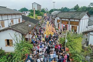 弗格森退休前10年曼联仅2次欧冠小组出局，退休后已4次小组出局